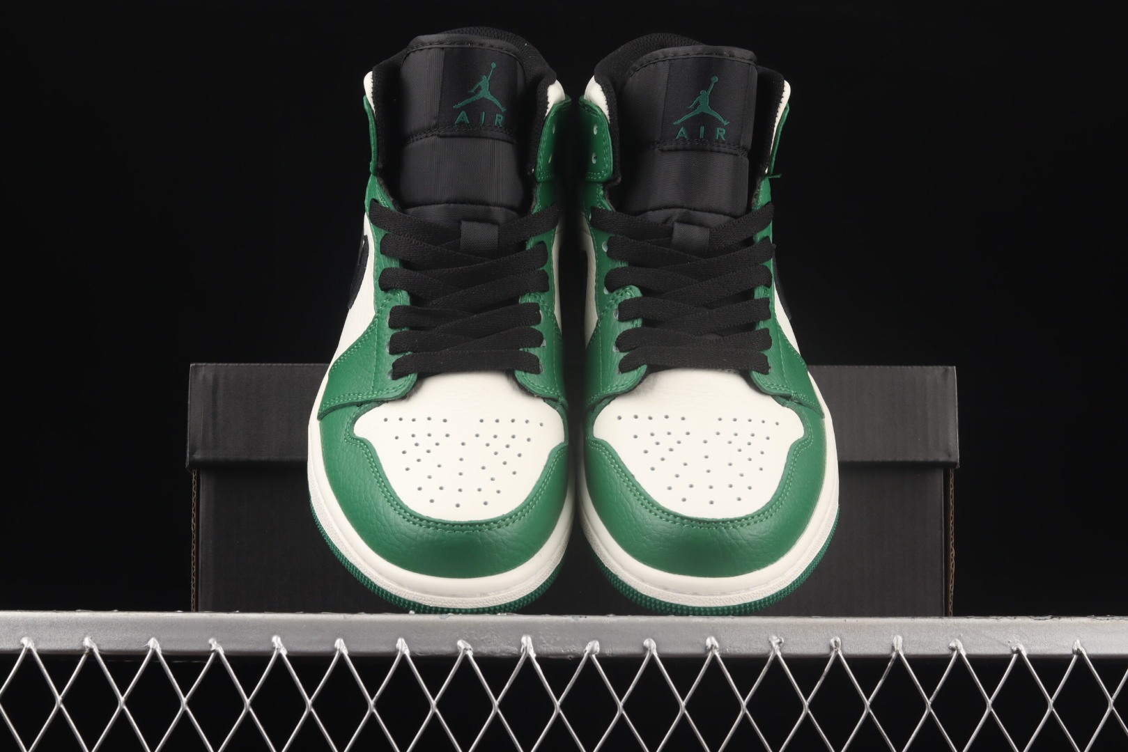 Air Jordan 1 Mid Pine Green AJ1