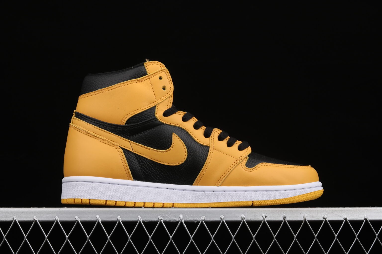 Air Jordan 1 High OG Pollen AJ1